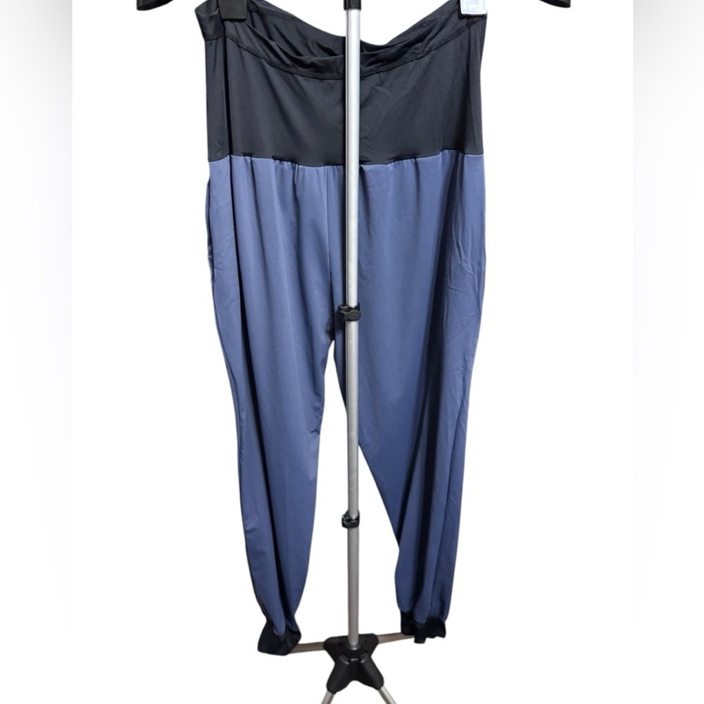 Maternity Joggers L blue with zip pockets - Picture 2 of 6